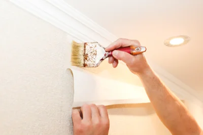 Pose de papier peint à Sorbo-Ocagnano — revêtements muraux et toiles de verre